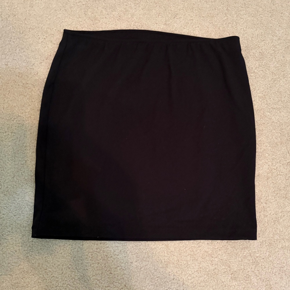 |SOLD| Wild Fable ButterBliss Black Mini Skirt